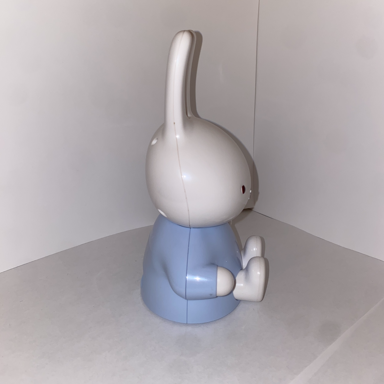 An image of a miffy speaker.